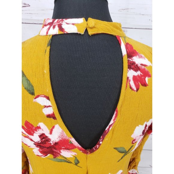 Andree By Unit small Mustard‎ Floral crisscross cold shoulder Dress - Picture 11 of 12